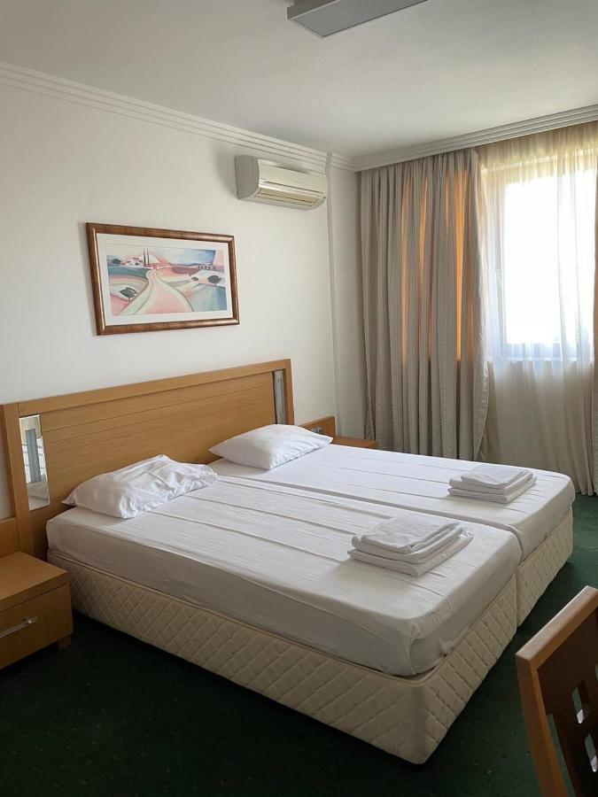 Private Apartments In Emerald Ravda Extérieur photo